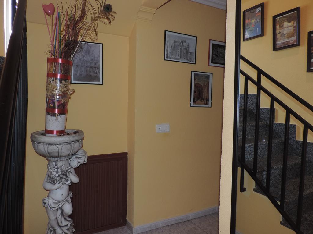 Hostal Sali Pelabravo Exteriér fotografie
