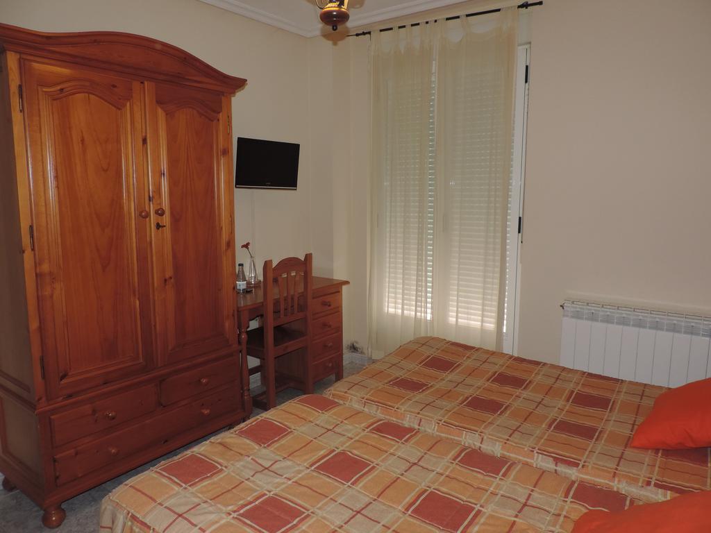 Hostal Sali Pelabravo Exteriér fotografie